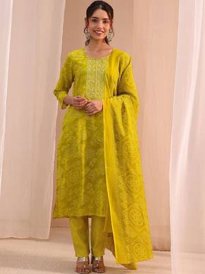 women bandhani printed regular thread work kurta with trousers & with dupatta 4