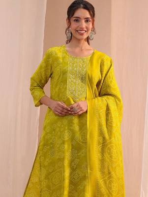 women bandhani printed regular thread work kurta with trousers & with dupatta 5
