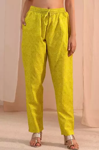 women bandhani printed regular thread work kurta with trousers & with dupatta