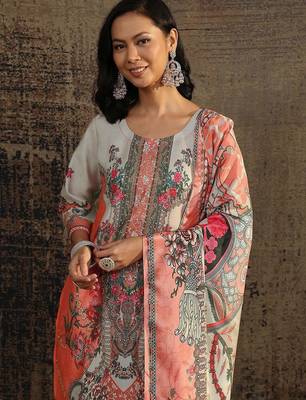 women floral printed regular kurta with trousers & with dupatta 4