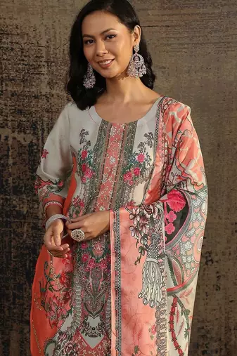 women floral printed regular kurta with trousers & with dupatta