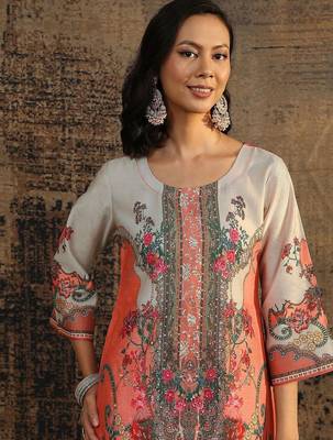 women floral printed regular kurta with trousers & with dupatta 7