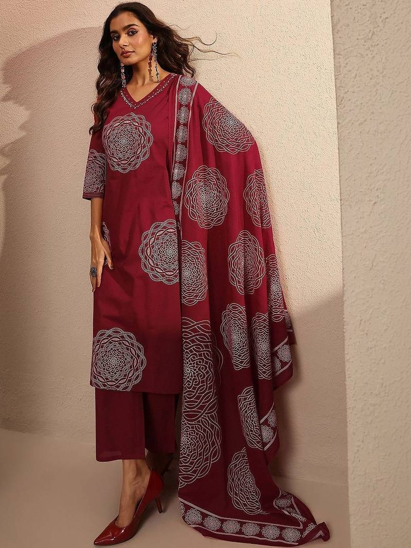 women ethnic motifs printed regular thread work kurta with trousers & with dupatta