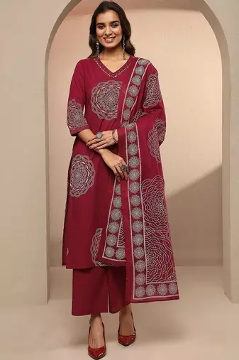 women ethnic motifs printed regular thread work kurta with trousers & with dupatta