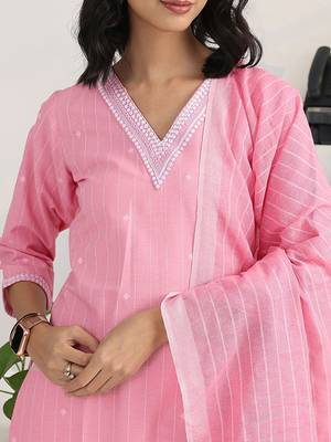 women ethnic motifs printed regular cotton blend kurta with trousers & with dupatta 2