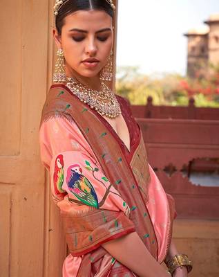 Peach peach-coloured & red ethnic motifs printed zari banarasi saree 3