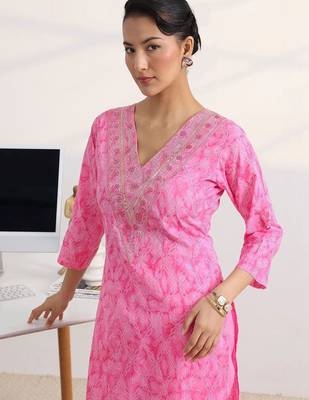 libas pink bandhani print straight suit set with dupatta 2