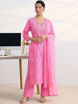 libas pink bandhani print straight suit set with dupatta 7