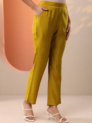 women printed regular kurta with trousers & with dupatta 6