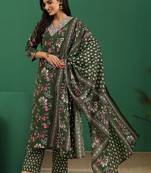 women floral printed regular thread work kurta with trousers & with dupatta
