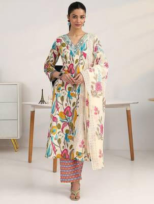 women floral printed regular thread work kurta with trousers & with dupatta 6