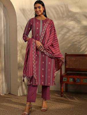 women ethnic motifs printed regular thread work kurta with trousers & with dupatta 5