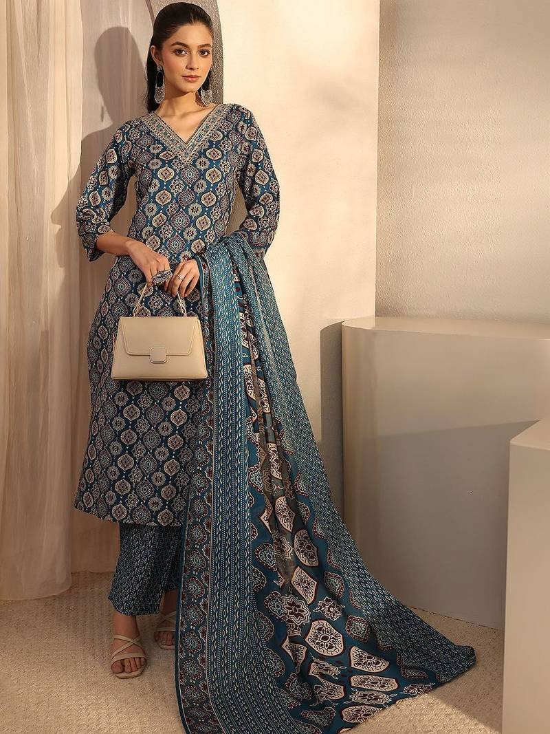 women ethnic motifs printed regular kurta with trousers & with dupatta