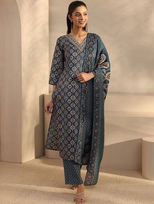women ethnic motifs printed regular kurta with trousers & with dupatta 2
