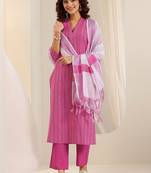 women ethnic motifs printed regular kurta with trousers & with dupatta