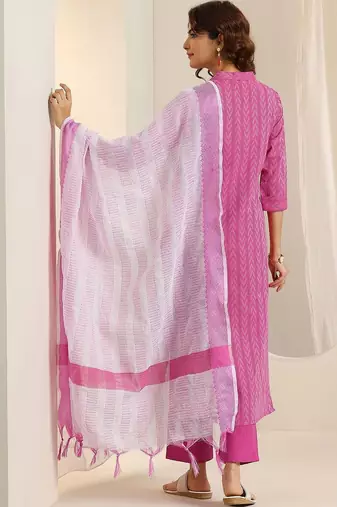 women ethnic motifs printed regular kurta with trousers & with dupatta