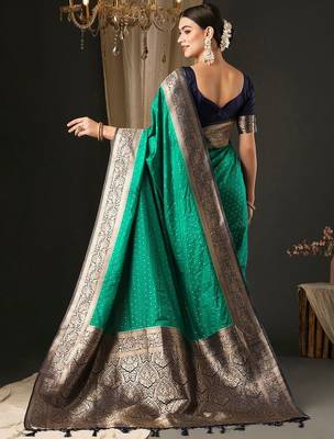 Green ethnic motifs silk blend designer banarasi saree 3