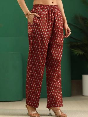 women floral printed regular thread work kurta with trousers & with dupatta 7