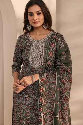 women ethnic motifs printed regular thread work kurta with trousers & with dupatta