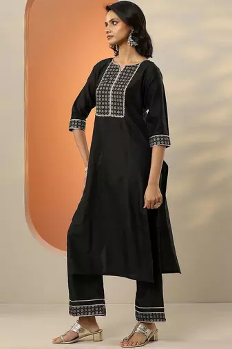 women ethnic motifs yoke design regular kurta with trousers & with dupatta