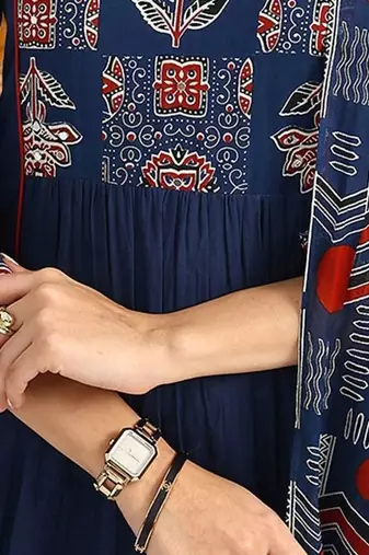 women ethnic motifs embroidered regular thread work cotton blend kurta with palazzos & with