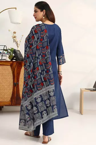 women ethnic motifs embroidered regular thread work cotton blend kurta with palazzos & with