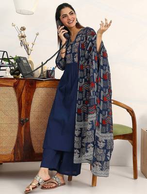 women ethnic motifs embroidered regular thread work cotton blend kurta with palazzos & with 5