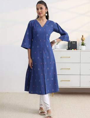 libas blue woven design a-line kurta set 5