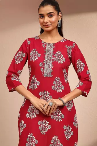 women floral printed regular thread work kurta with trousers & with dupatta