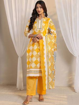 libas yellow geometric printed straight suit set with dupatta 2