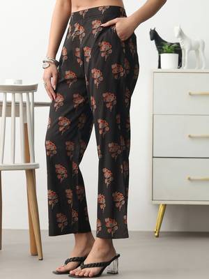 women floral printed regular cotton blend kurta with trousers & with dupatta 4