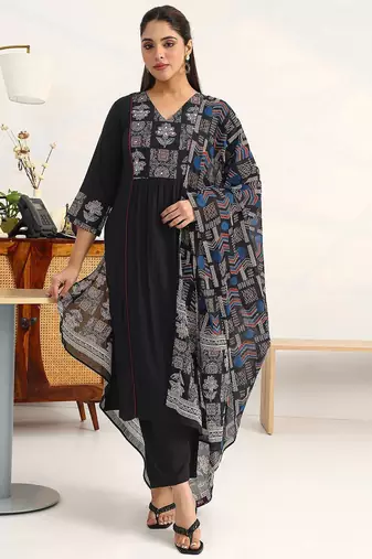 women ethnic motifs embroidered empire thread work kurta with palazzos & with dupatta