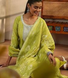 women ethnic motifs printed regular thread work kurta with trousers & with dupatta