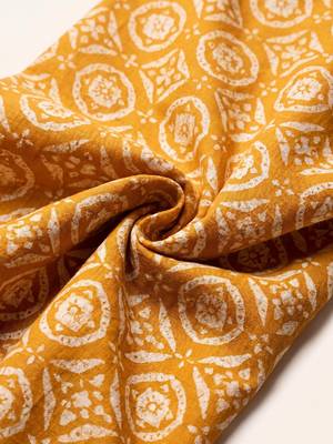 women ethnic motifs printed regular kurta with trousers & with dupatta 4