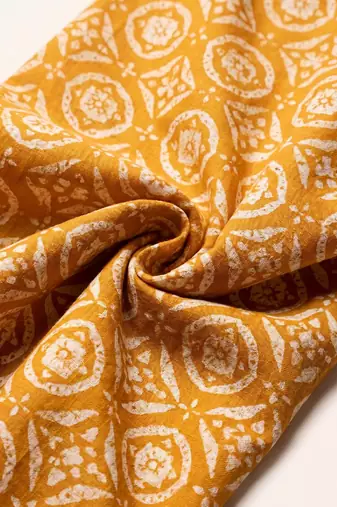 women ethnic motifs printed regular kurta with trousers & with dupatta