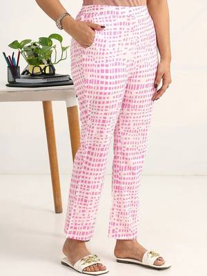 women floral printed regular kurta with trousers & with dupatta 2