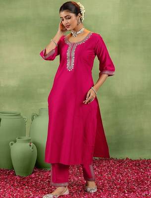 women ethnic motifs yoke design regular kurta with trousers & with dupatta 4