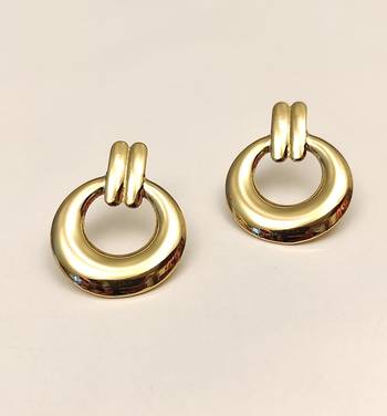 Anti-tarnish door knocker style, polished finish, chunky hoop design, women's jewellery. 4
