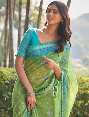 Green ethnic motifs printed saree 2