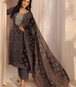 women ethnic motifs printed regular thread work kurta with trousers & with dupatta