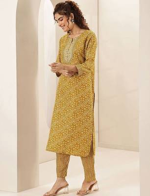 ethnic motifs printed round neck thread work straight kurta with trousers & dupatta 3
