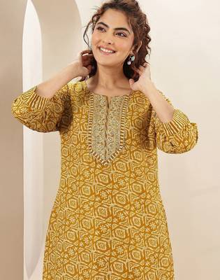 ethnic motifs printed round neck thread work straight kurta with trousers & dupatta 6