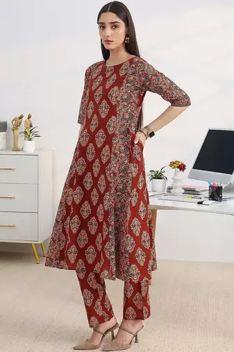 women ethnic motifs printed regular kurta with trousers & with dupatta