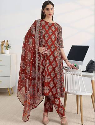 women ethnic motifs printed regular kurta with trousers & with dupatta 4