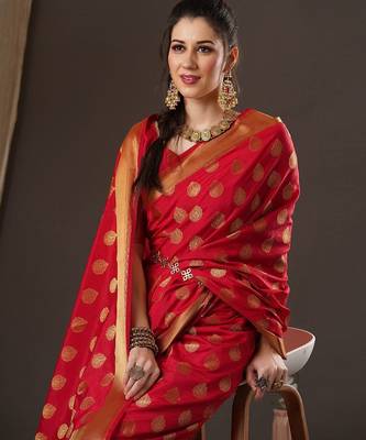 Red ethnic motifs zari banarasi saree 4