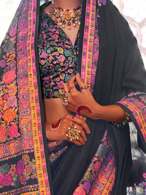 Black ethnic motifs silk blend banarasi saree 4