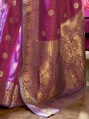Magenta floral printed banarasi saree 3