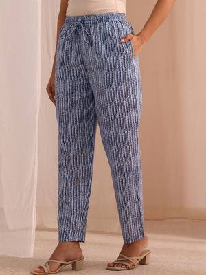 women ethnic motifs printed regular kurta with trousers & with dupatta 5