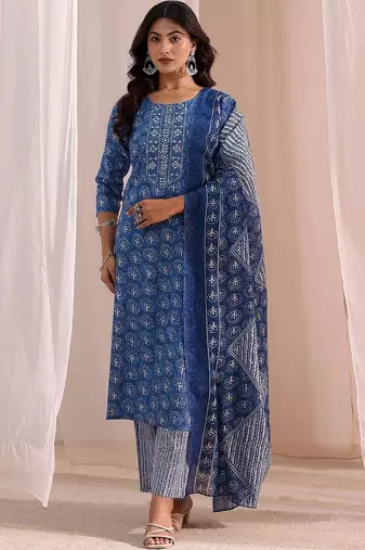 women ethnic motifs printed regular kurta with trousers & with dupatta