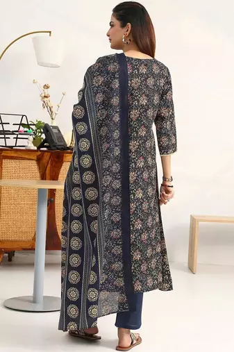 women floral printed regular thread work kurta with trousers & with dupatta